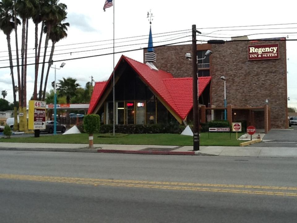 Regency Inn And Suites Baldwin Park Exteriör bild