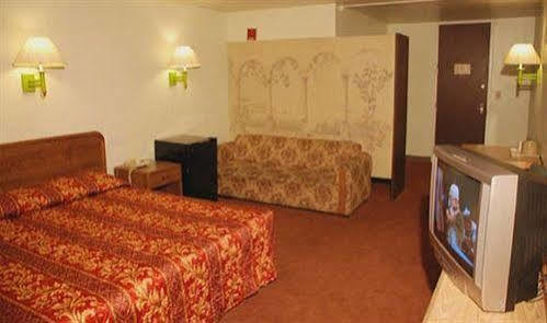 Regency Inn And Suites Baldwin Park Exteriör bild